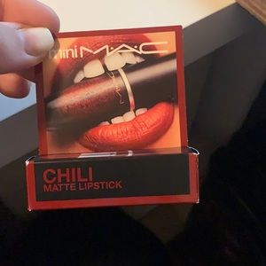 MINI MAC LIPSTICK
